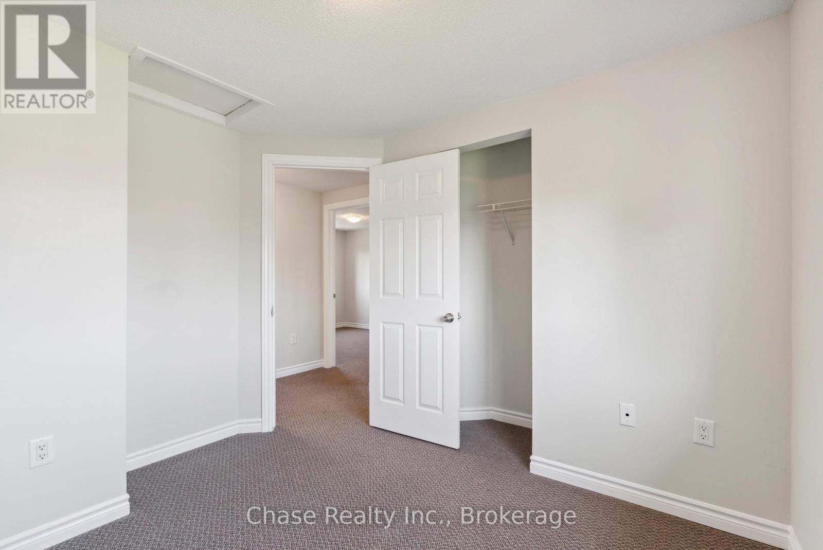 46 Sydenham Wells, Barrie (Georgian Drive), Ontario  L4M 6R4 - Photo 16 - S12648198