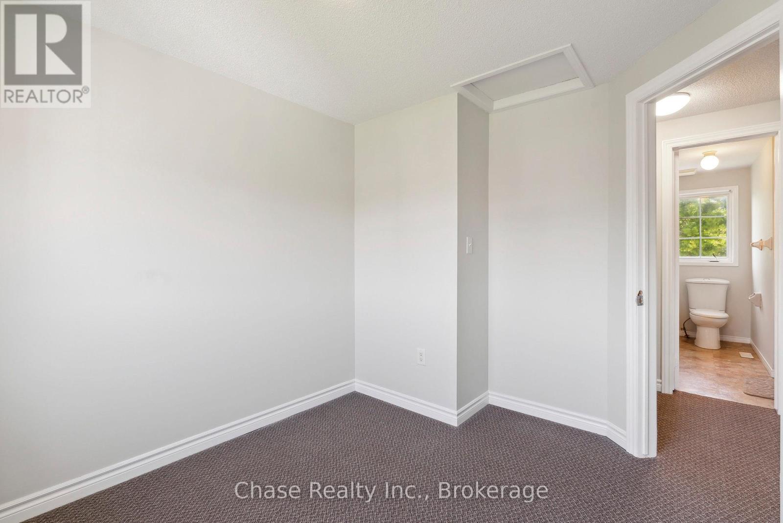 46 Sydenham Wells, Barrie (Georgian Drive), Ontario  L4M 6R4 - Photo 17 - S12648198