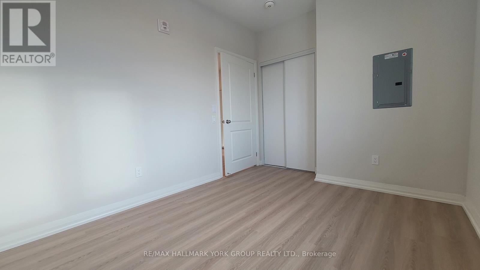 307 - 13042 Yonge Street, Richmond Hill, Ontario  L4E 1N6 - Photo 6 - N12646258