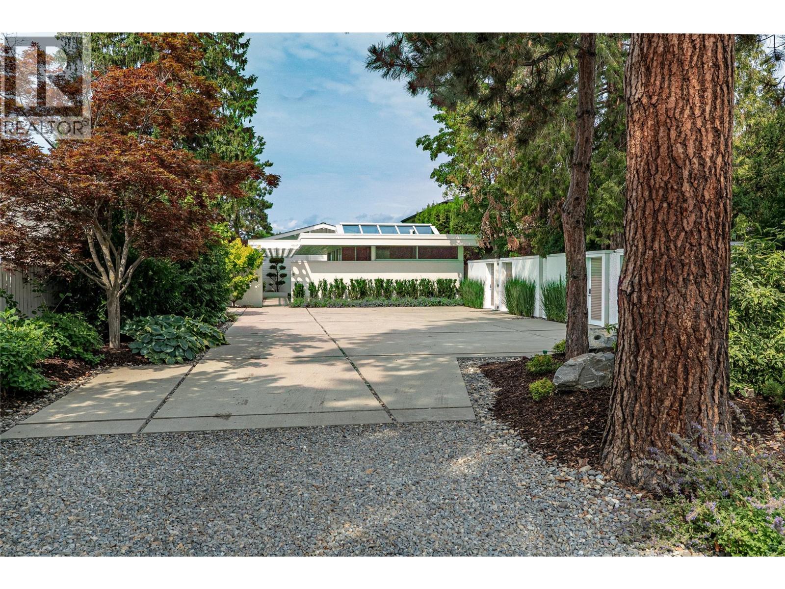 4110 Lakeshore Road, Kelowna, British Columbia  V1W 1V6 - Photo 10 - 10371320