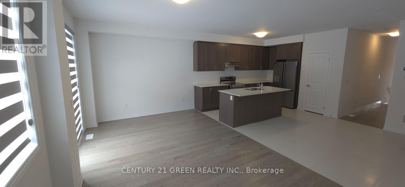 925 Douro Street, Stratford, Ontario  N5A 0M2 - Photo 4 - X12645372