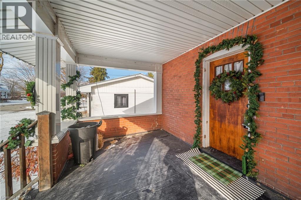 16 Oneida Street, Hagersville, Ontario  N0A 1H0 - Photo 9 - 40794962