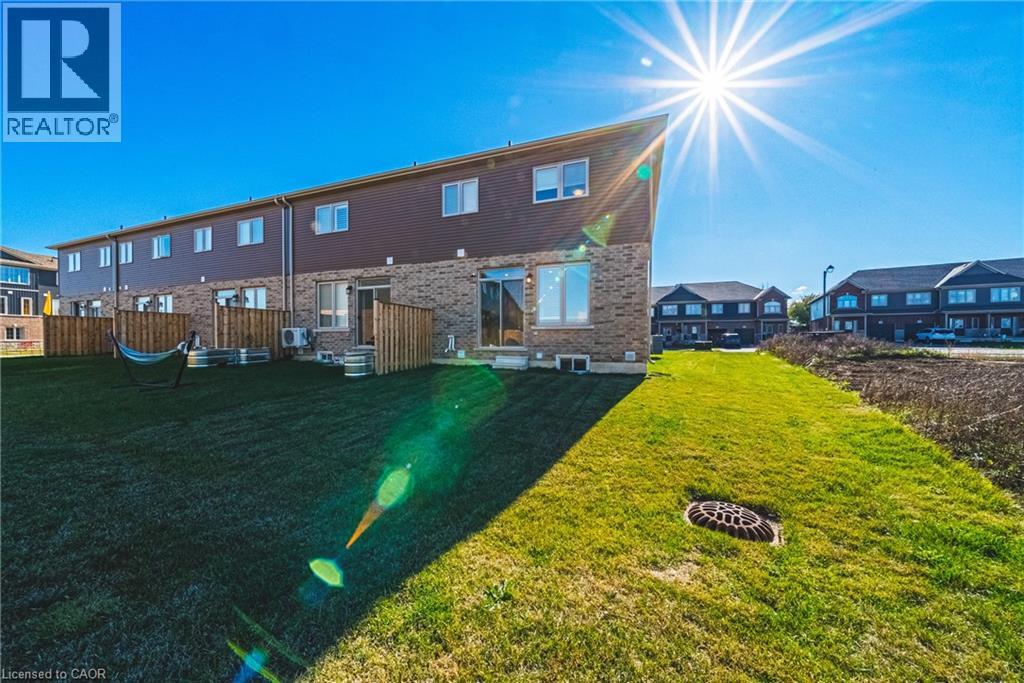 21 Zoe Lane, Binbrook, Ontario  L0R 1C0 - Photo 39 - 40794954