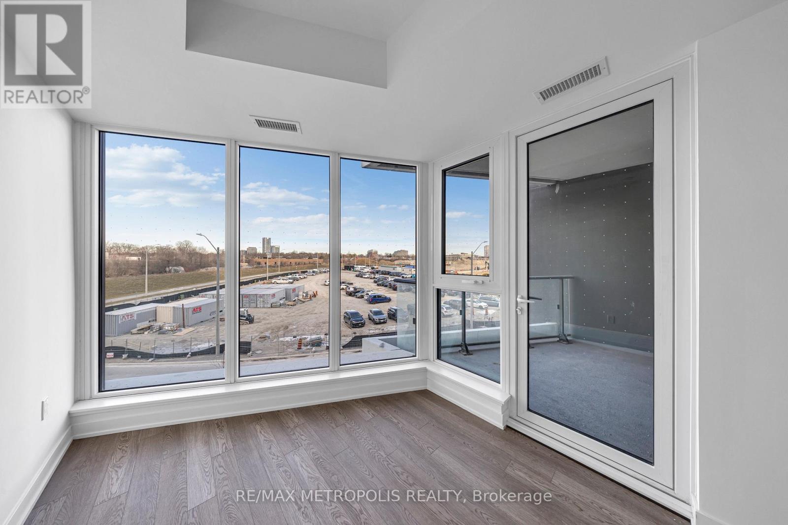 316 - 1 Kyle Lowry Road, Toronto, Ontario  M3C 0S6 - Photo 10 - C12648208