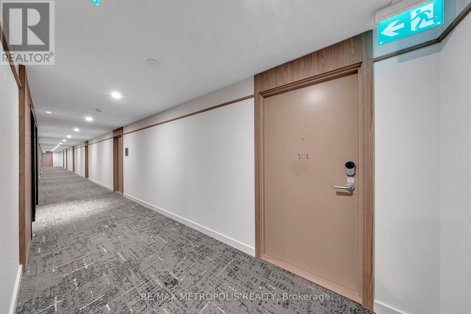 316 - 1 Kyle Lowry Road, Toronto, Ontario  M3C 0S6 - Photo 4 - C12648208