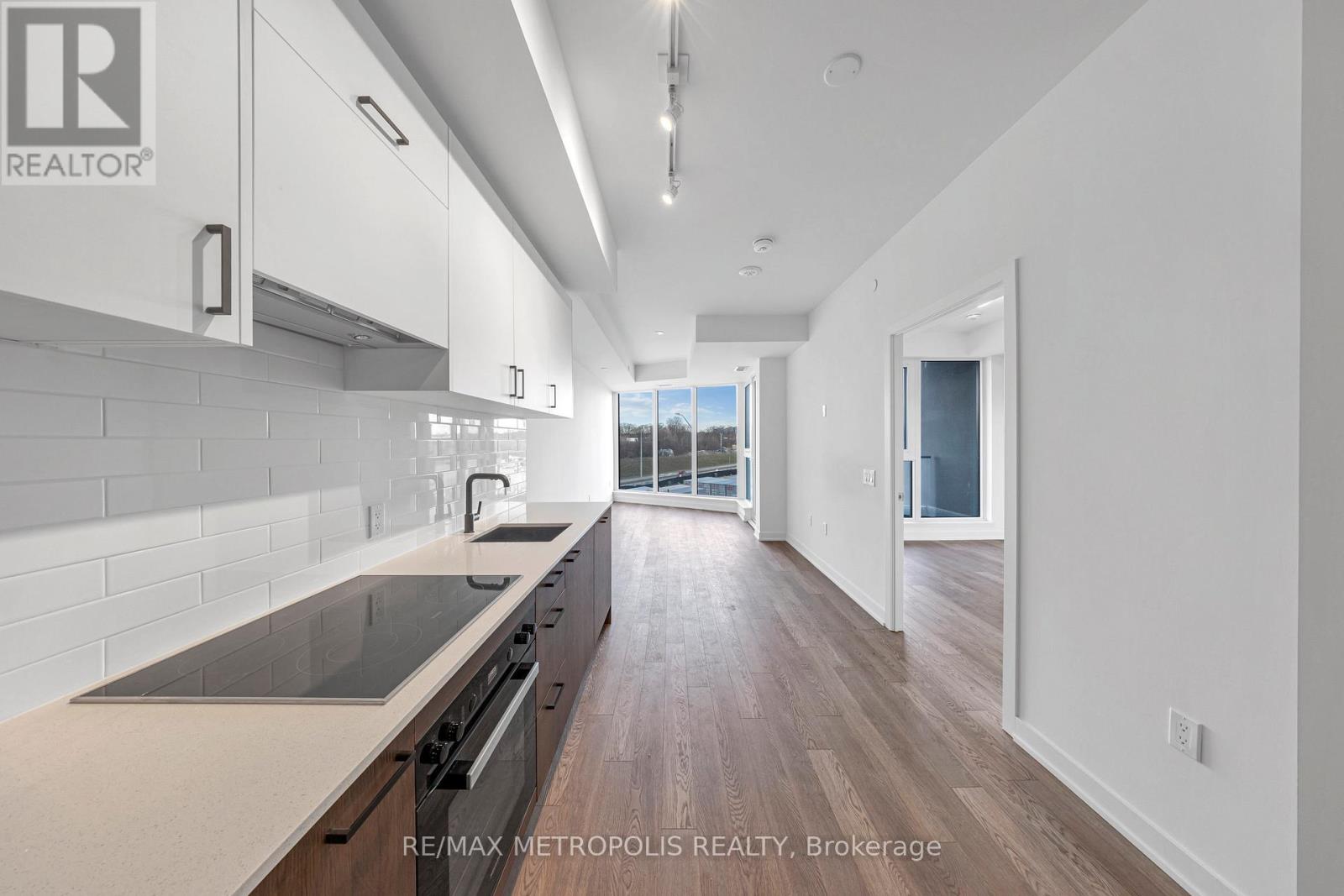 316 - 1 Kyle Lowry Road, Toronto, Ontario  M3C 0S6 - Photo 5 - C12648208