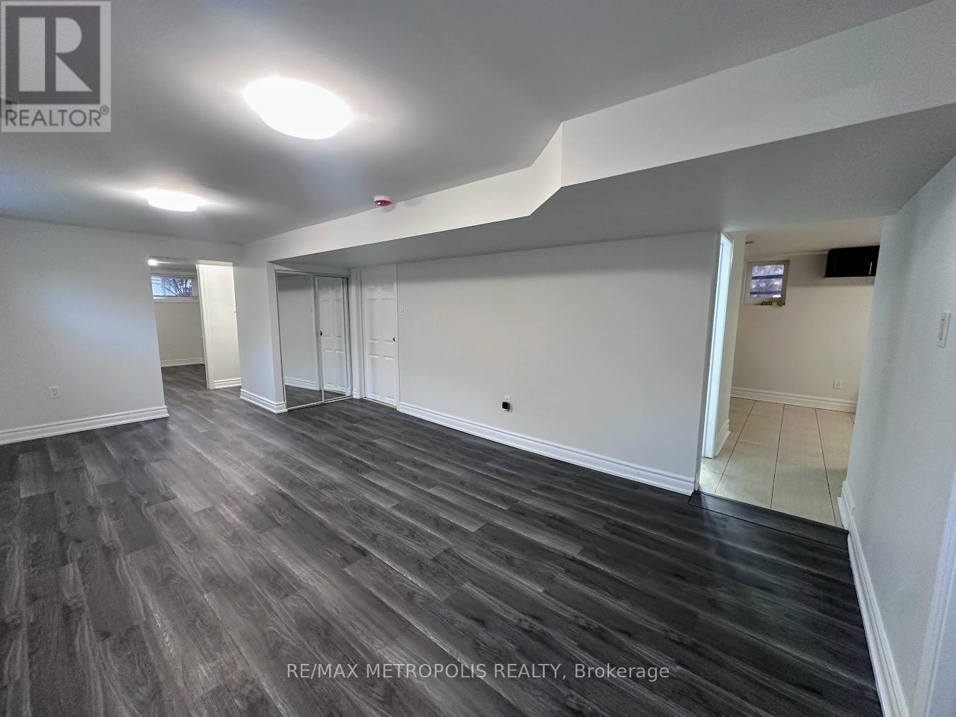 Bsmt - 29 Alanbury Crescent, Toronto, Ontario  M1J 2Y3 - Photo 5 - E12648196