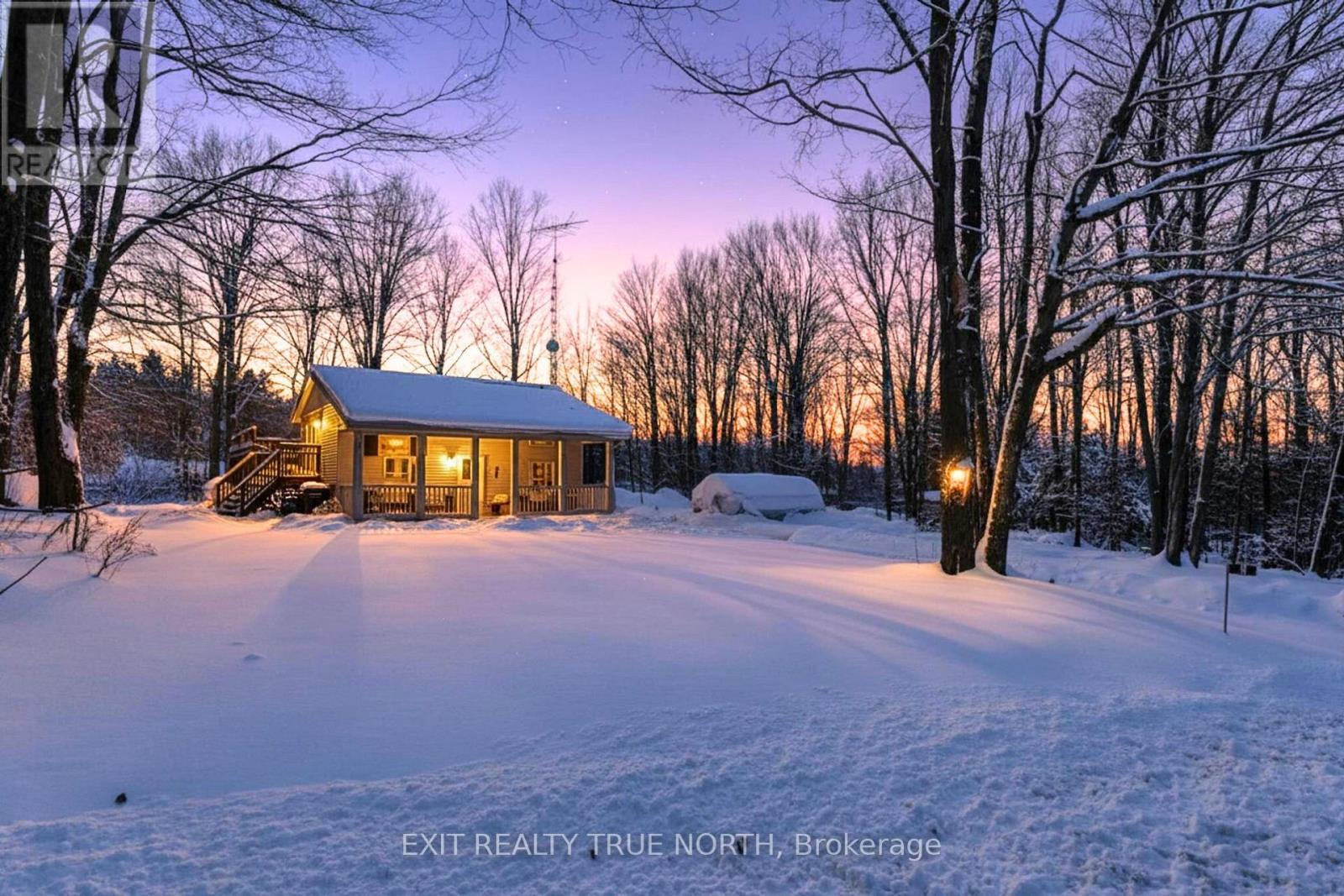 8 ROBIN COURT, Tiny, Ontario