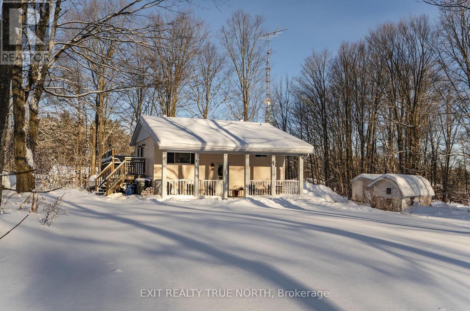 8 Robin Court, Tiny, Ontario  L9M 0B9 - Photo 2 - S12648192