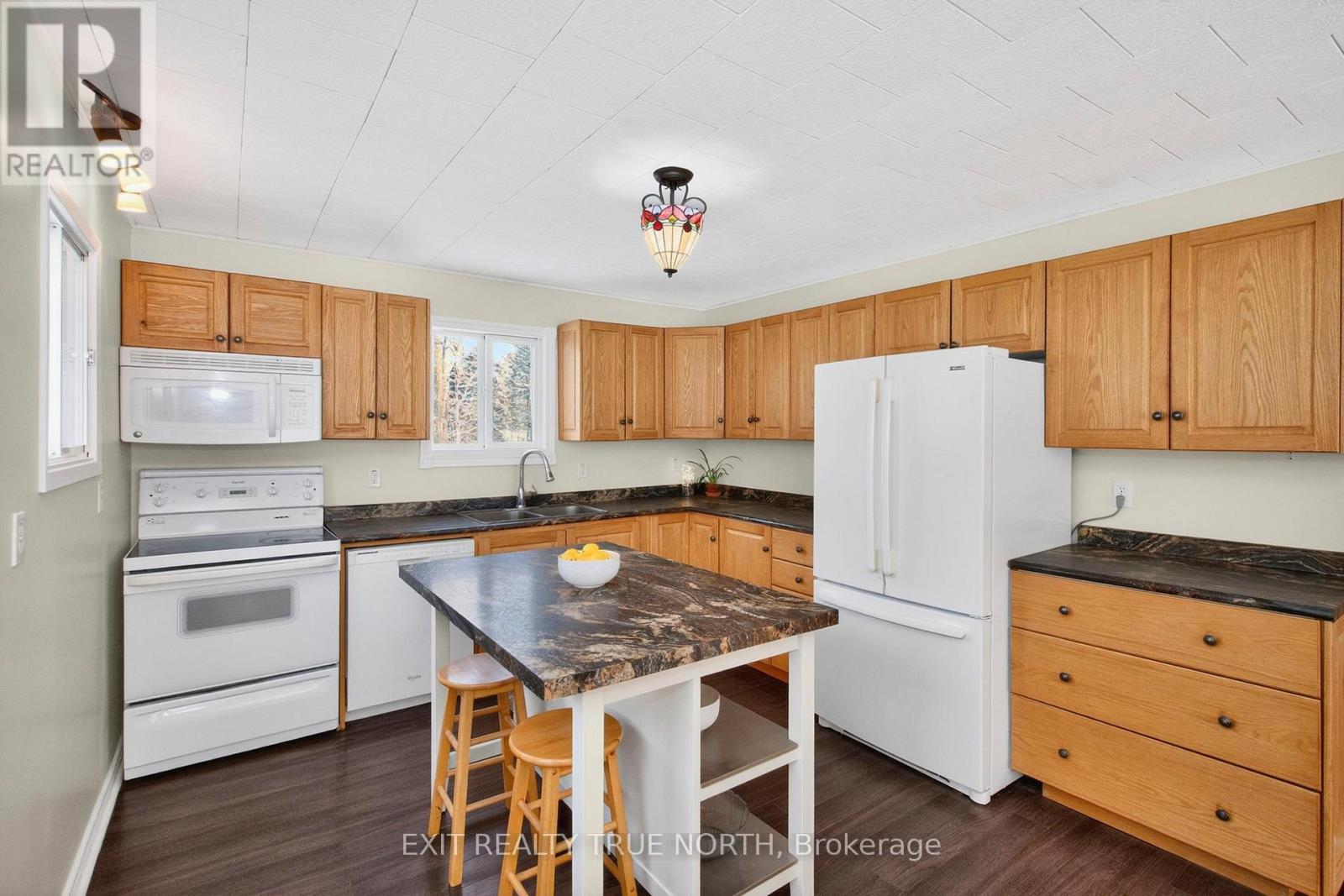 8 Robin Court, Tiny, Ontario  L9M 0B9 - Photo 7 - S12648192