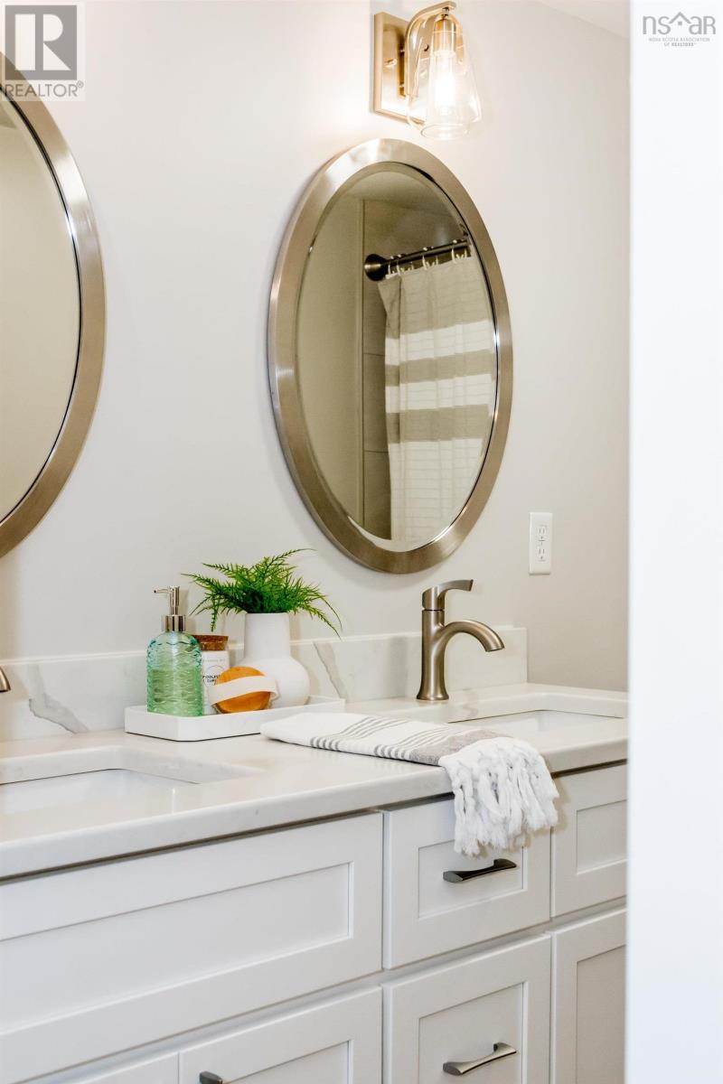 15 Hillcrest Avenue, Wolfville, Nova Scotia  B4P 1T5 - Photo 40 - 202529523