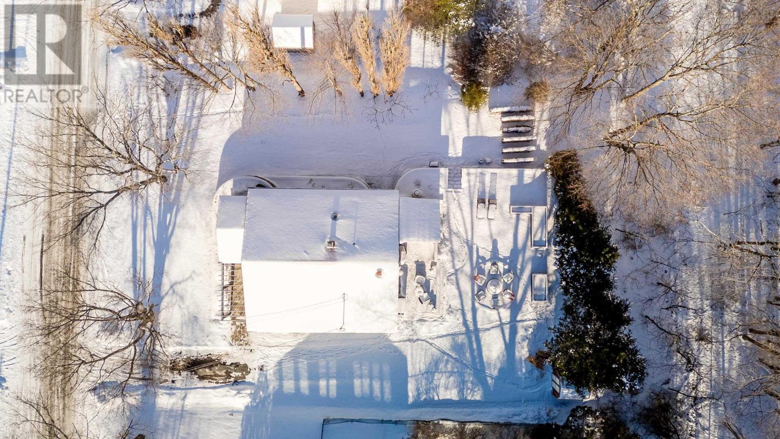 15 Hillcrest Avenue, Wolfville, Nova Scotia  B4P 1T5 - Photo 48 - 202529523