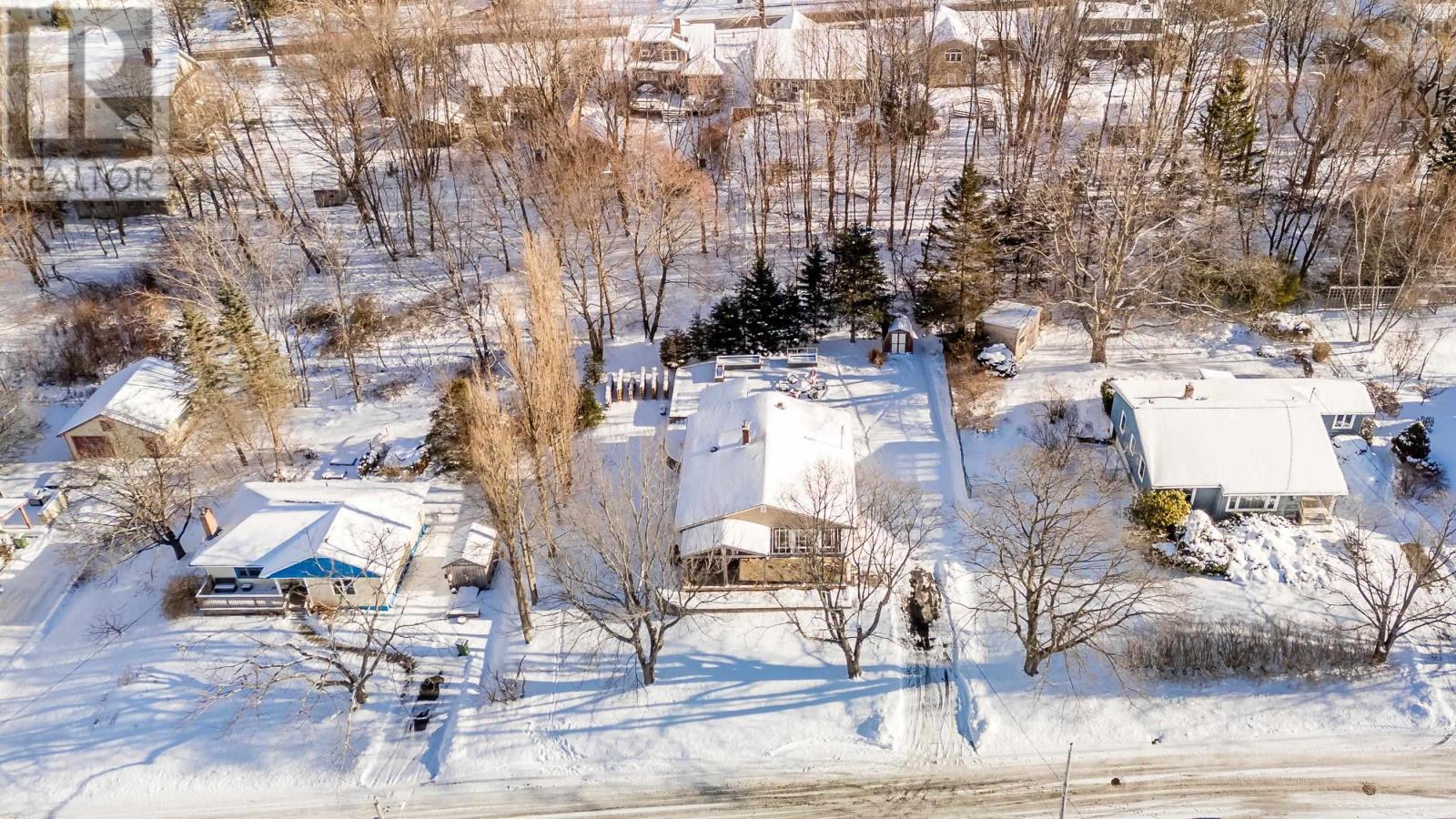 15 Hillcrest Avenue, Wolfville, Nova Scotia  B4P 1T5 - Photo 49 - 202529523