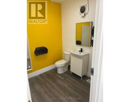 46 LAKESHORE ROAD, Oakville, Ontario