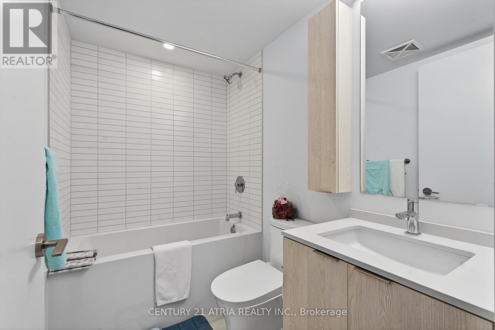 1418 - 3009 Novar Road, Mississauga, Ontario  L5B 0P9 - Photo 4 - W12648216