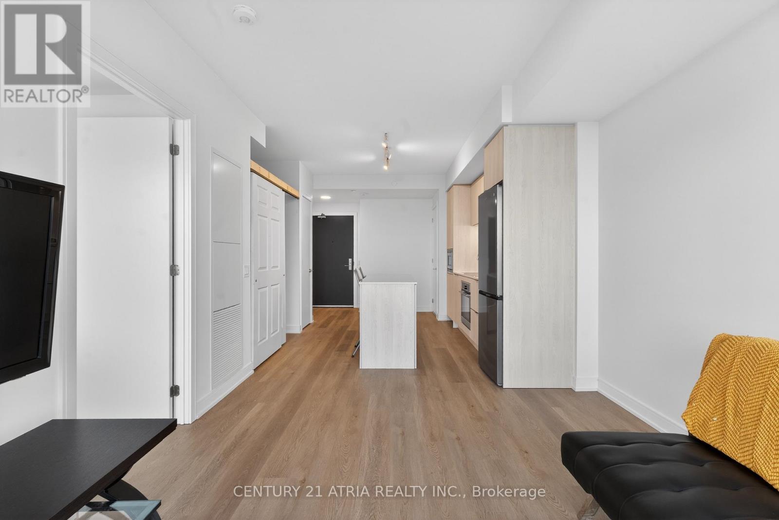 1418 - 3009 Novar Road, Mississauga, Ontario  L5B 0P9 - Photo 7 - W12648216