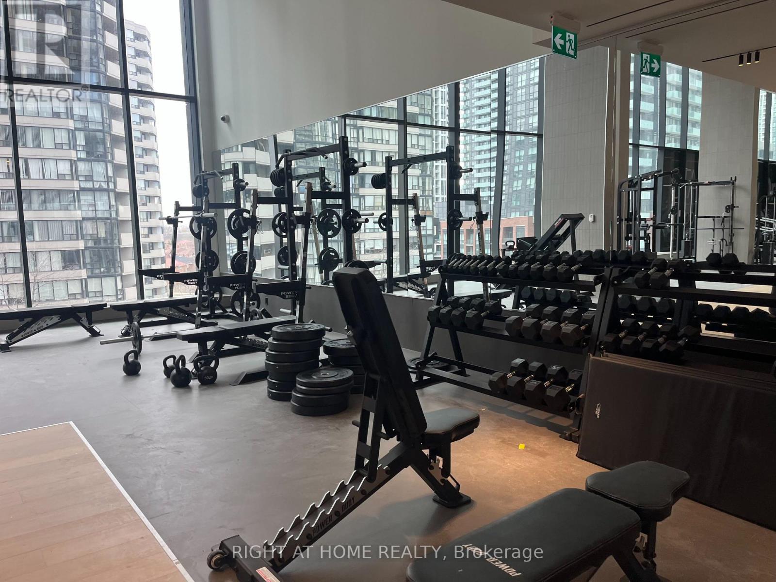 3901 - 395 Square One Drive, Mississauga, Ontario  L5B 0P6 - Photo 38 - W12648224