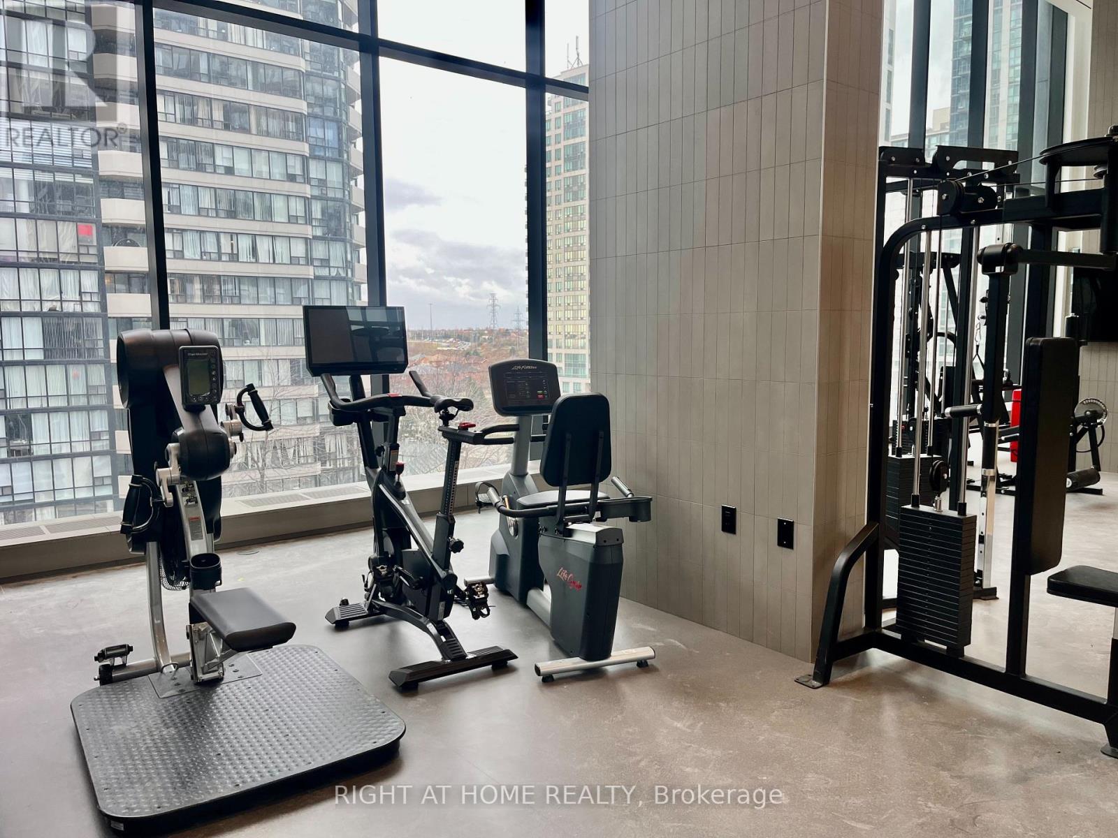 3901 - 395 Square One Drive, Mississauga, Ontario  L5B 0P6 - Photo 40 - W12648224