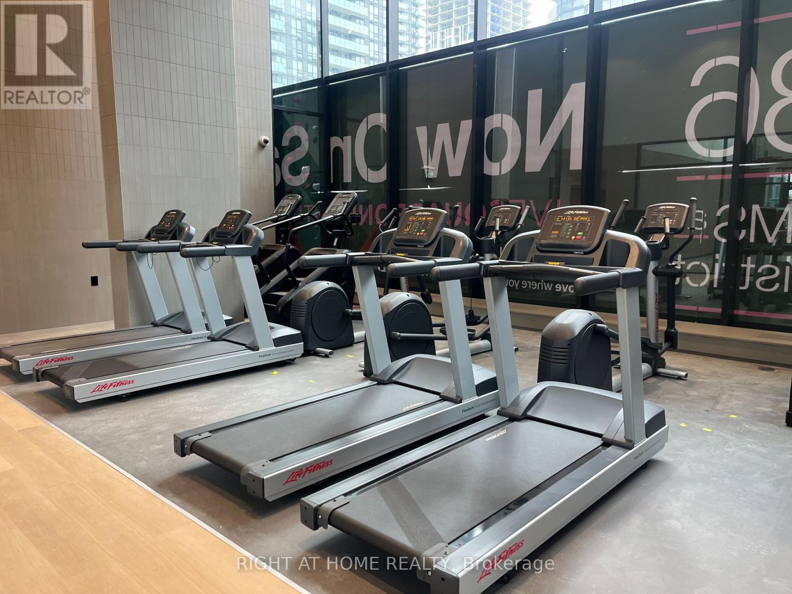 3901 - 395 Square One Drive, Mississauga, Ontario  L5B 0P6 - Photo 41 - W12648224