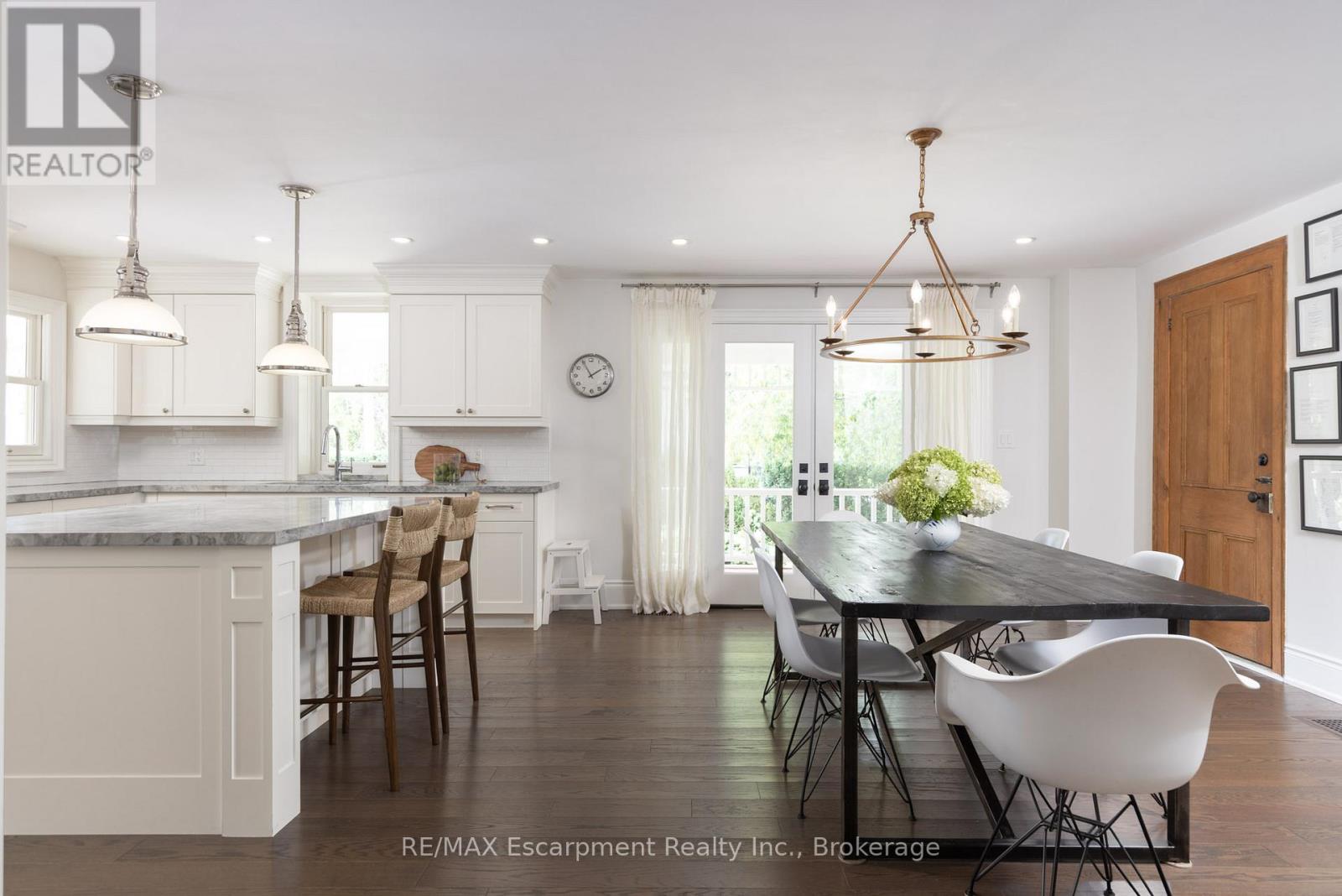 212 King Street, Oakville, Ontario  L6J 1B5 - Photo 12 - W12484476