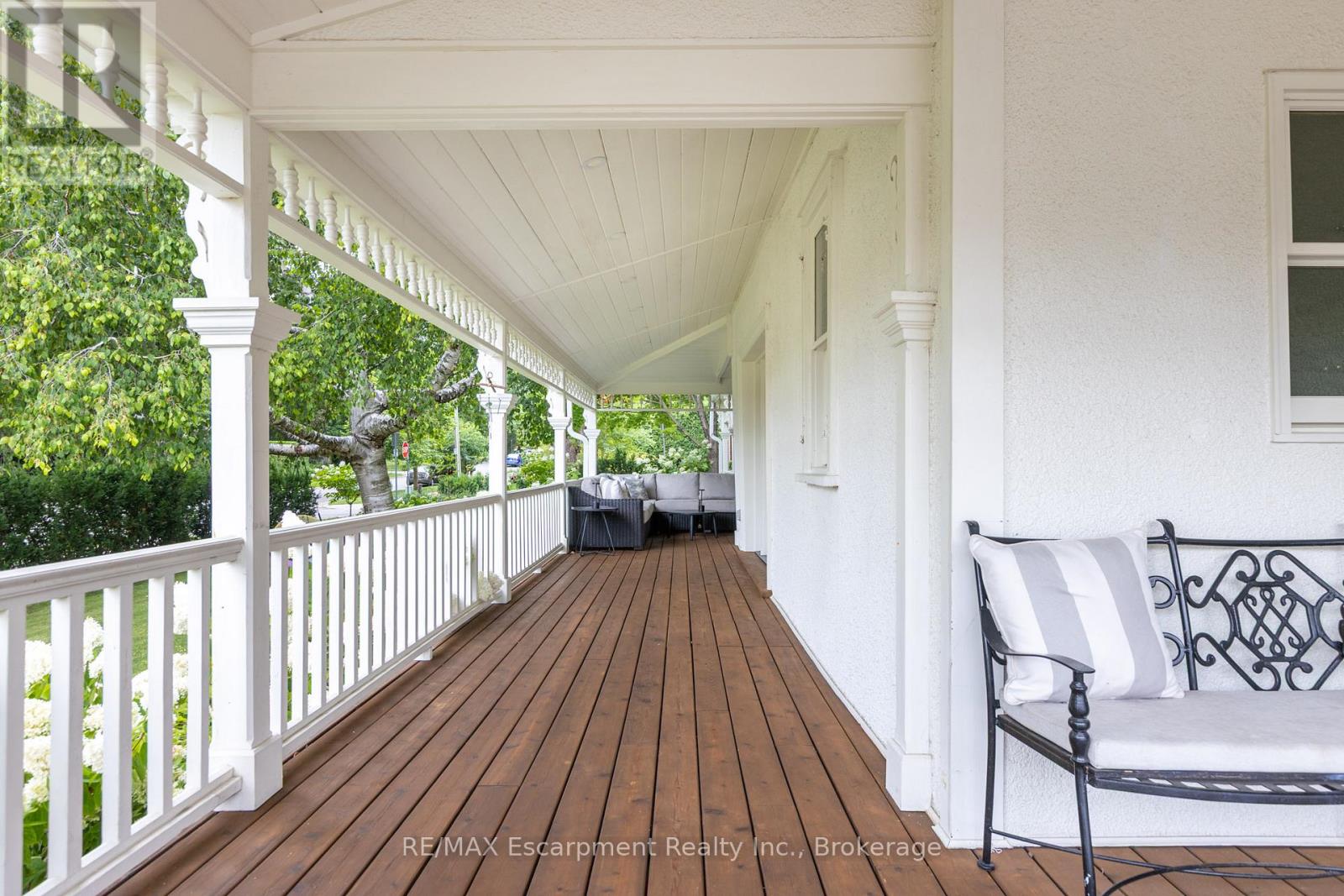 212 King Street, Oakville, Ontario  L6J 1B5 - Photo 8 - W12484476