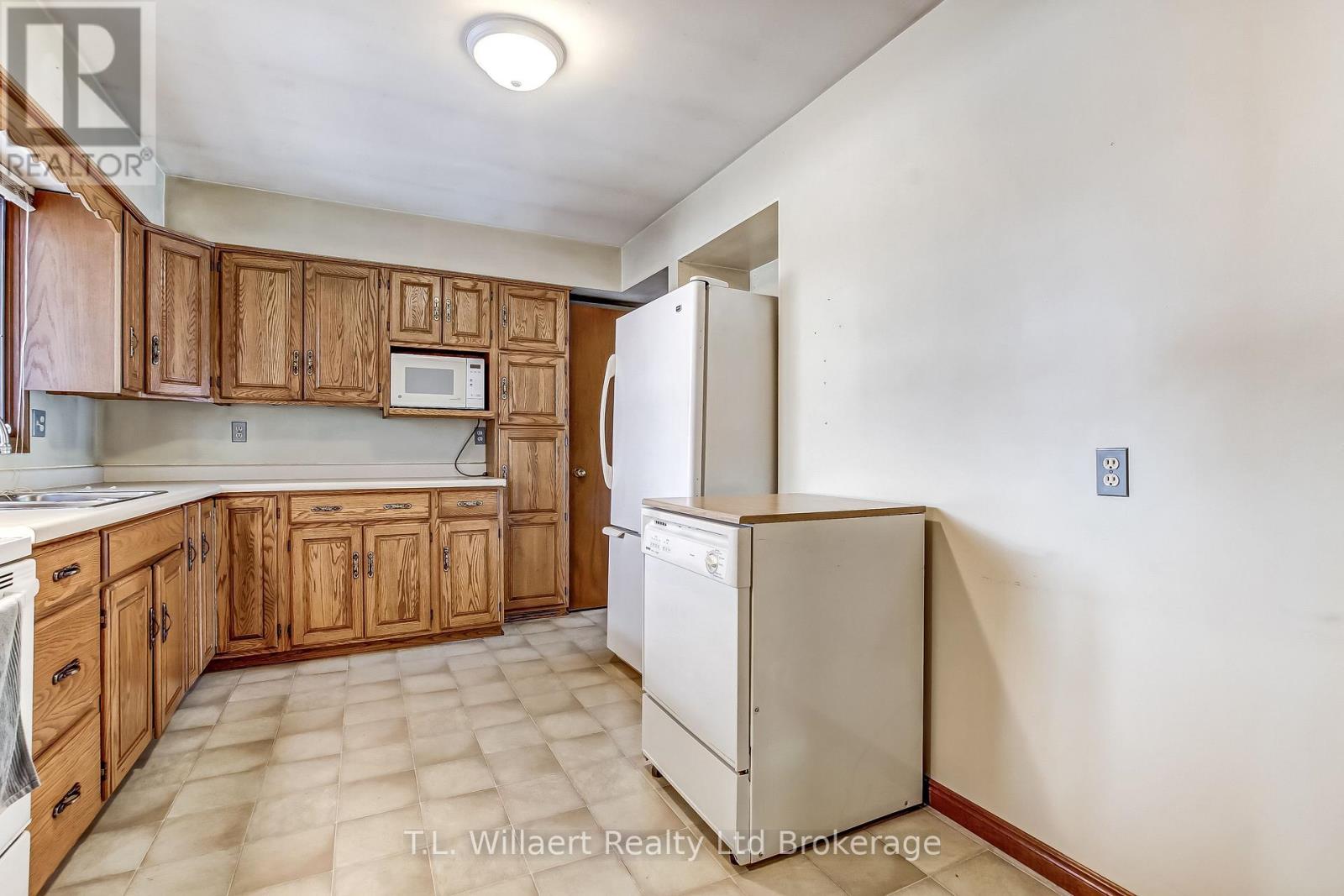 80 Glendale Drive, Tillsonburg, Ontario  N4G 1J8 - Photo 11 - X12648238