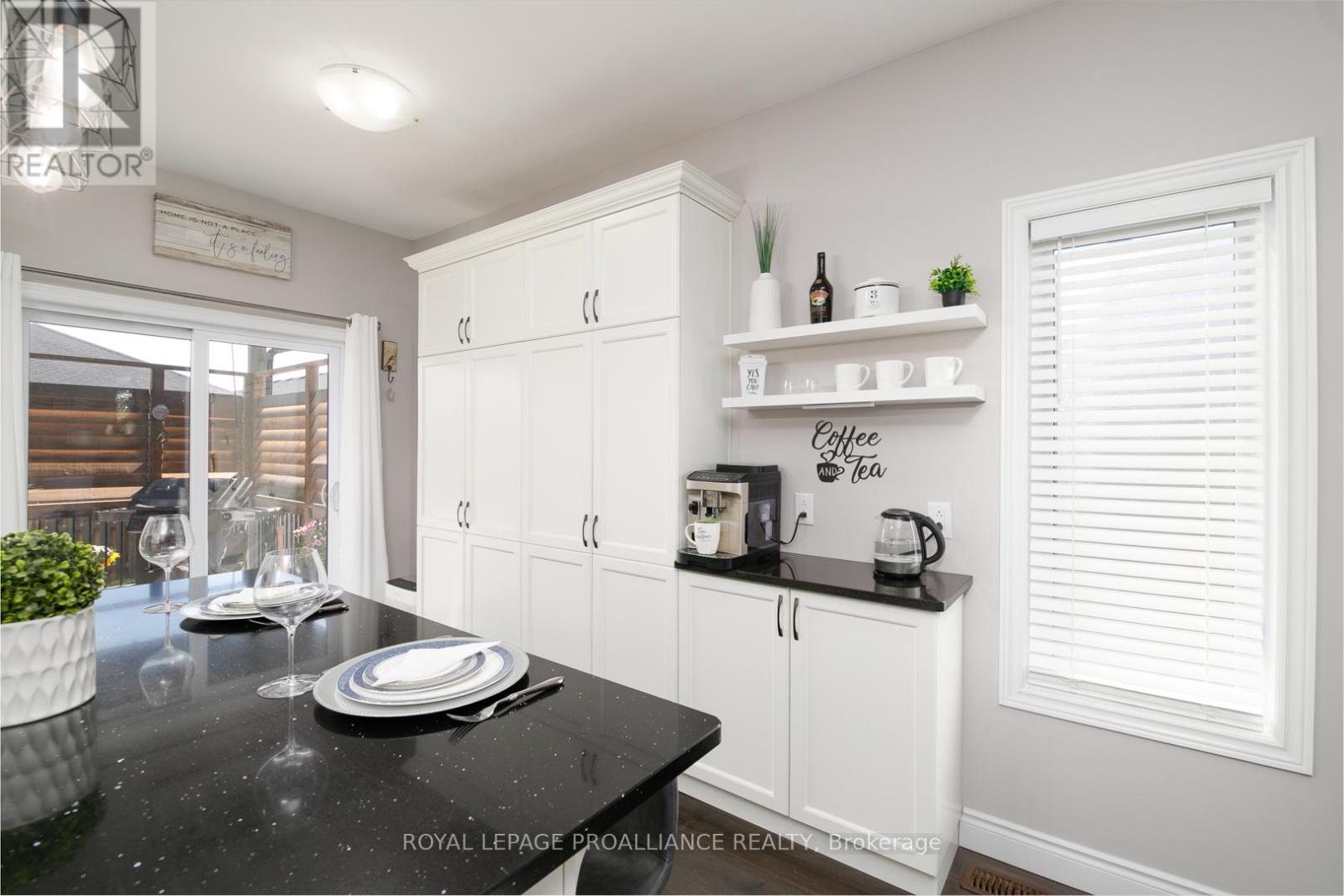 81 Sienna Avenue, Belleville, Ontario  K8P 0E9 - Photo 9 - X12648264