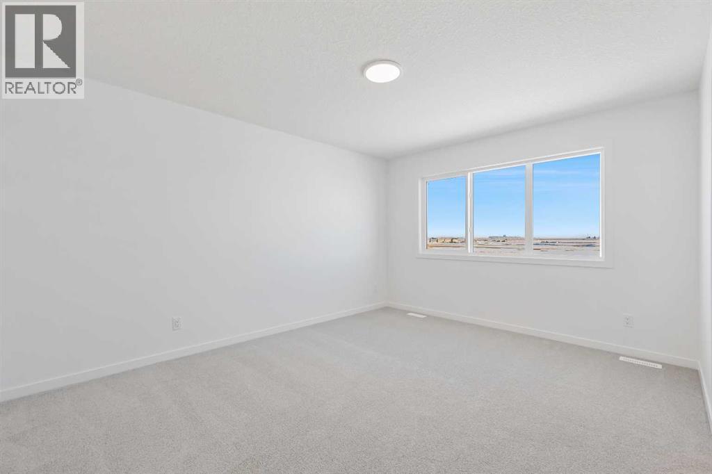 215 Corner Glen Crescent Ne, Calgary, Alberta  T3N 2P1 - Photo 10 - A2273993