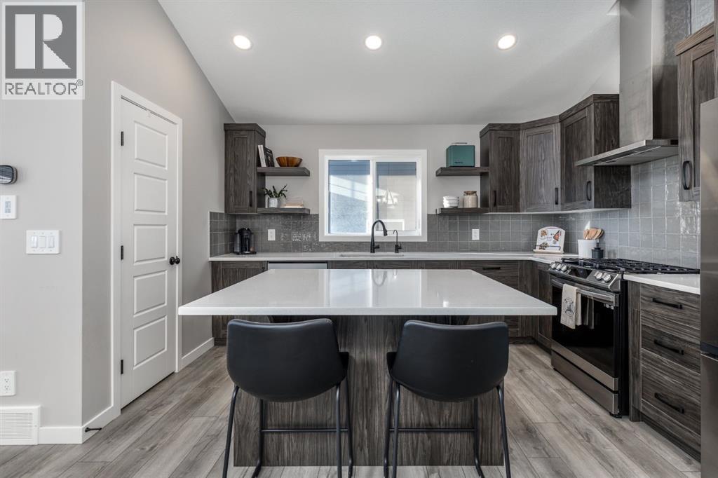 460 Reynolds Avenue Sw, Airdrie, Alberta  T4B 5G2 - Photo 3 - A2275961