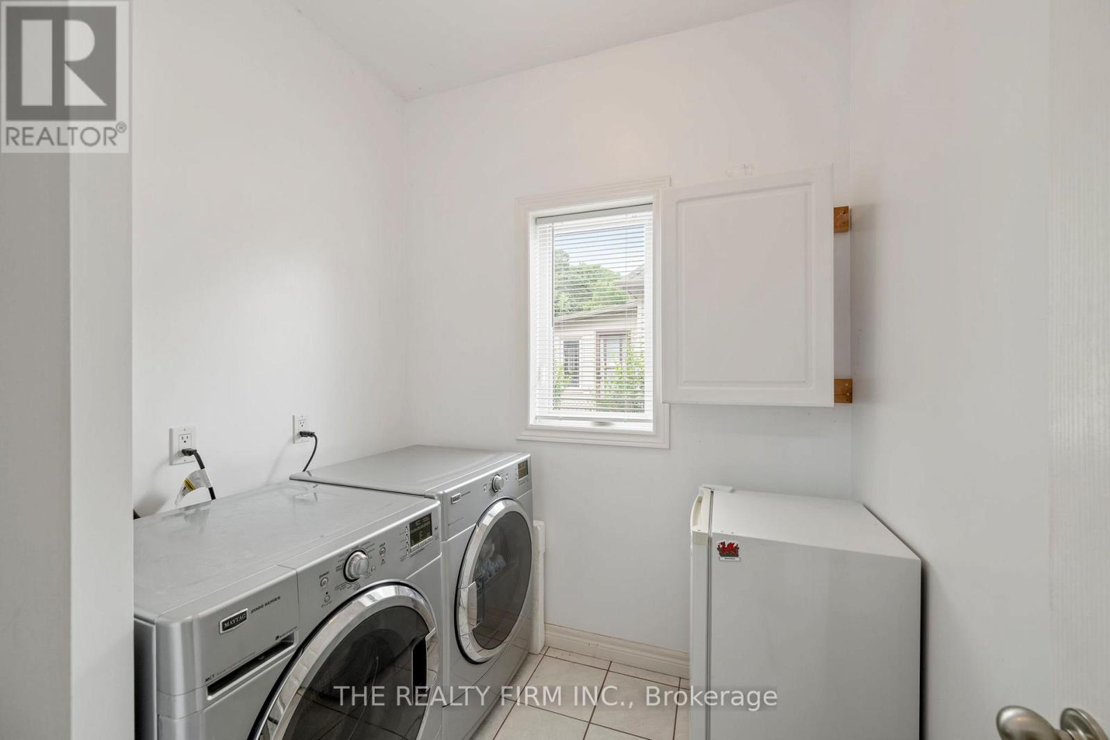 210 Cornell Drive E, Central Elgin, Ontario  N5L 1A5 - Photo 31 - X12648310