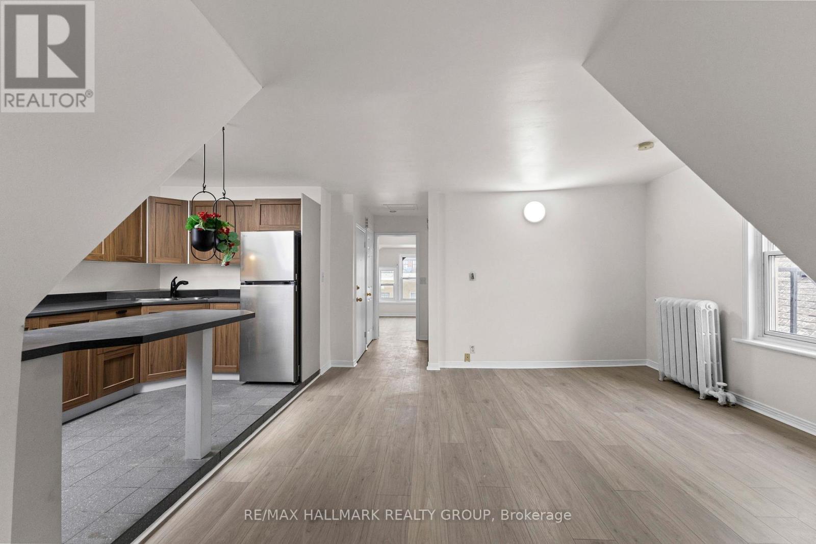 Unit 3 - 132 Flora Street, Ottawa, Ontario  K1R 5R5 - Photo 9 - X12648338