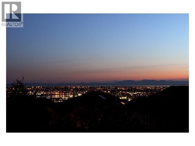 2056 Scarboro Avenue, Vancouver, British Columbia  V5P 2L3 - Photo 2 - R2965646