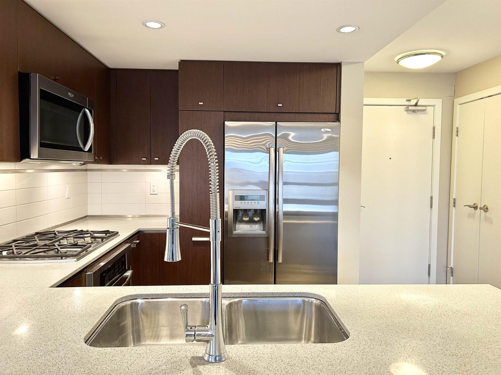 205 2940 King George Boulevard, Surrey, British Columbia  V4P 1A2 - Photo 21 - R3074497