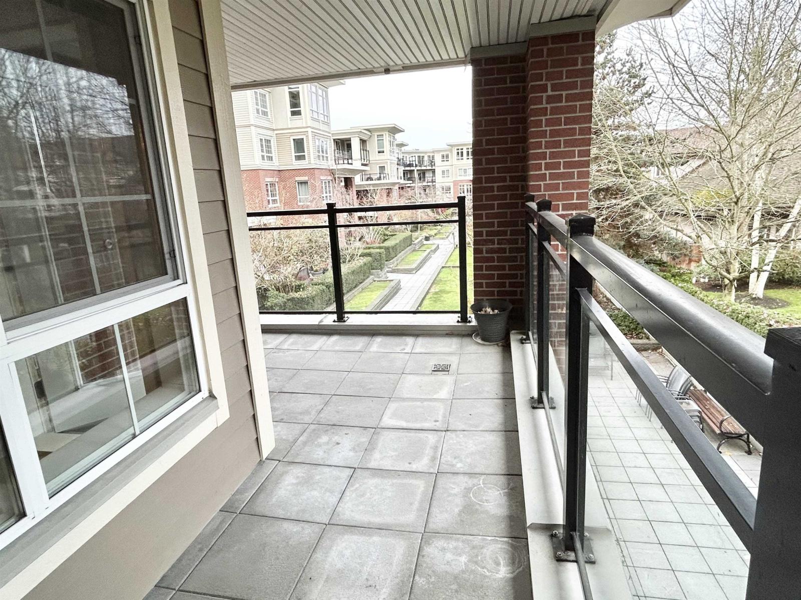 205 2940 King George Boulevard, Surrey, British Columbia  V4P 1A2 - Photo 23 - R3074497