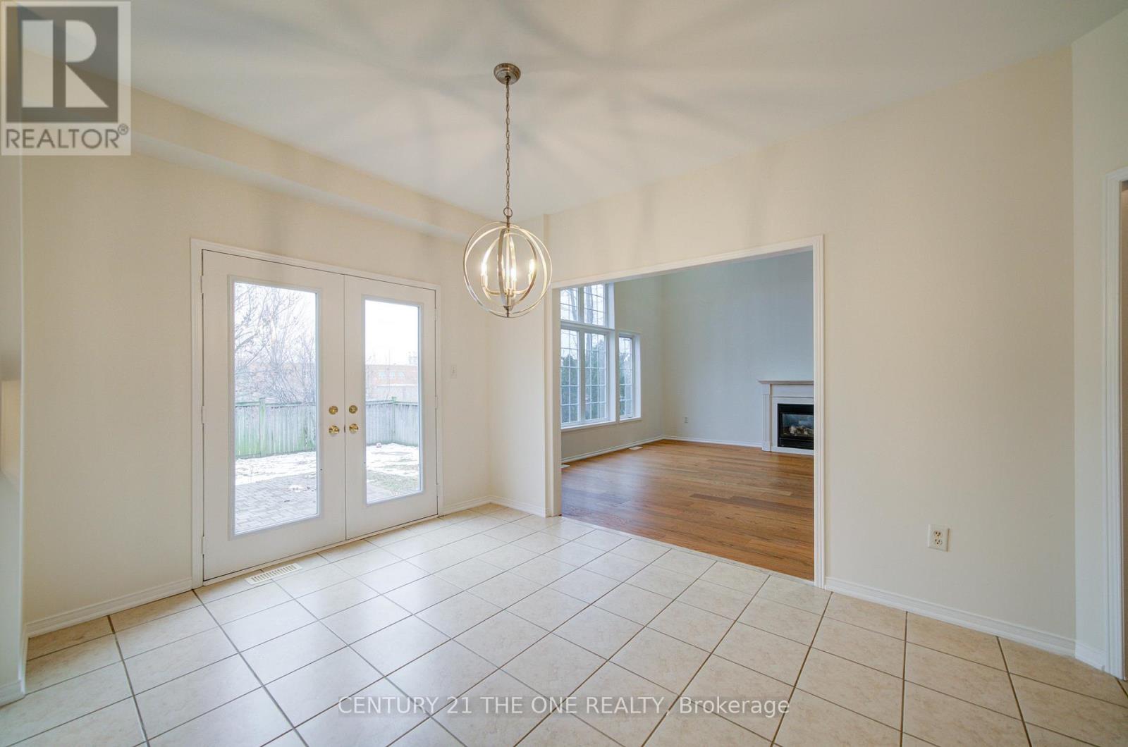 19 Corridale Avenue, Whitby, Ontario  L1M 2E8 - Photo 16 - E12648252