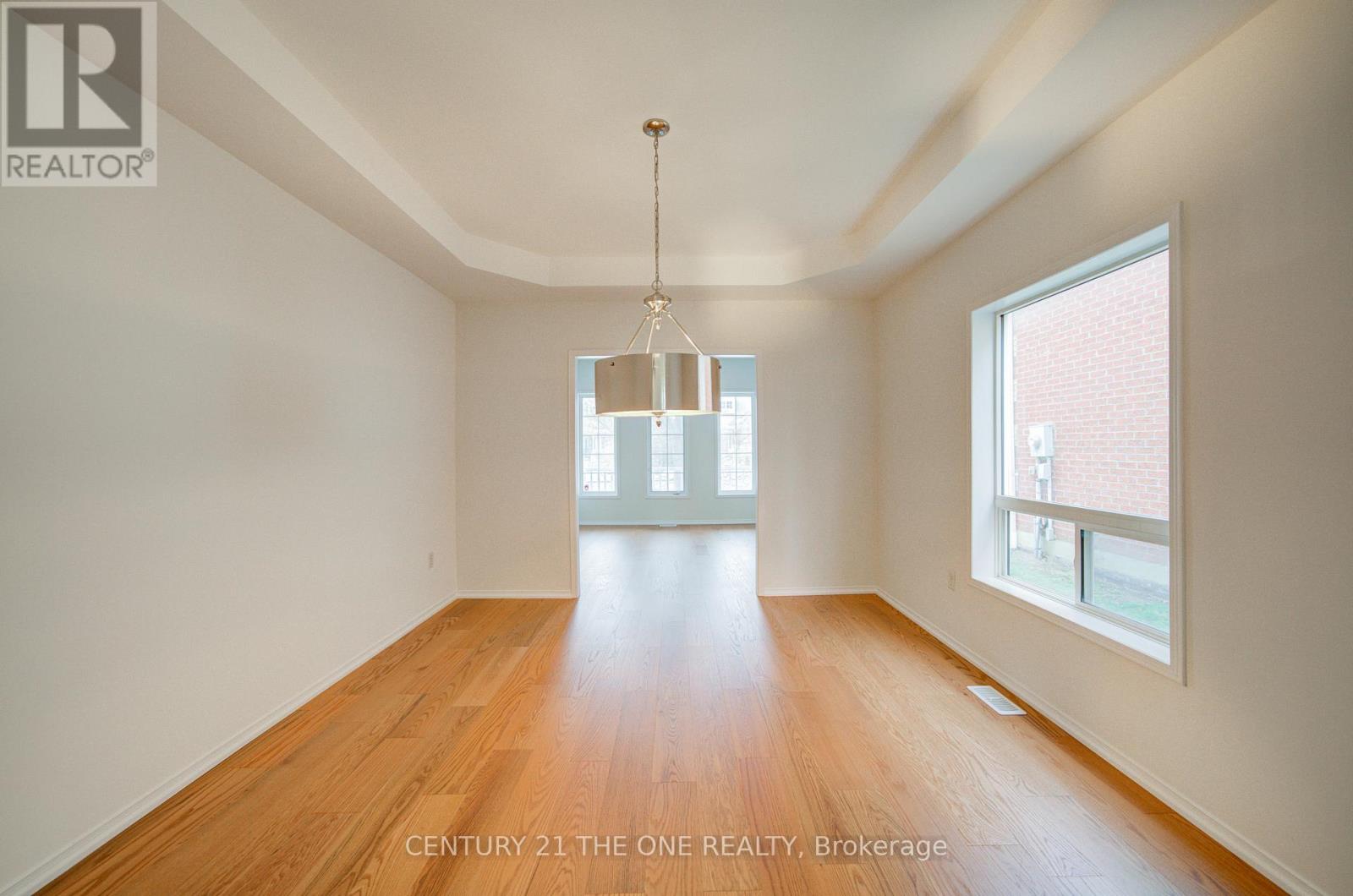 19 Corridale Avenue, Whitby, Ontario  L1M 2E8 - Photo 8 - E12648252