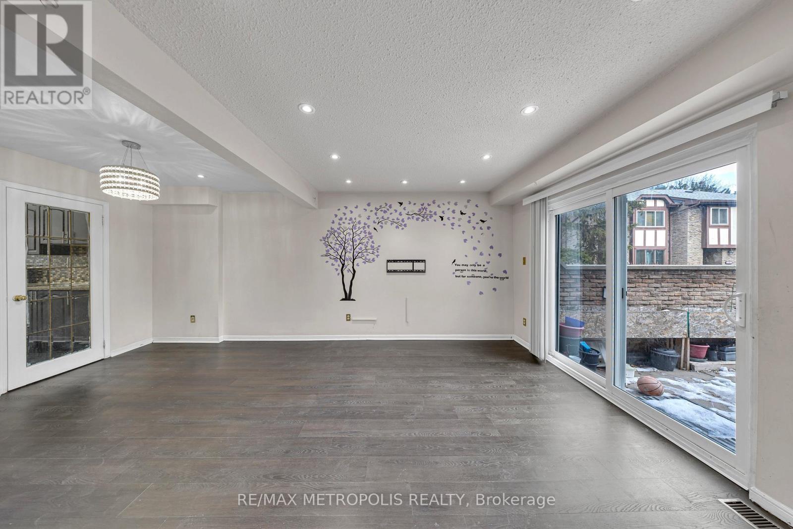 150 Burrows Hall Boulevard, Toronto, Ontario  M1B 1N2 - Photo 17 - E12648256