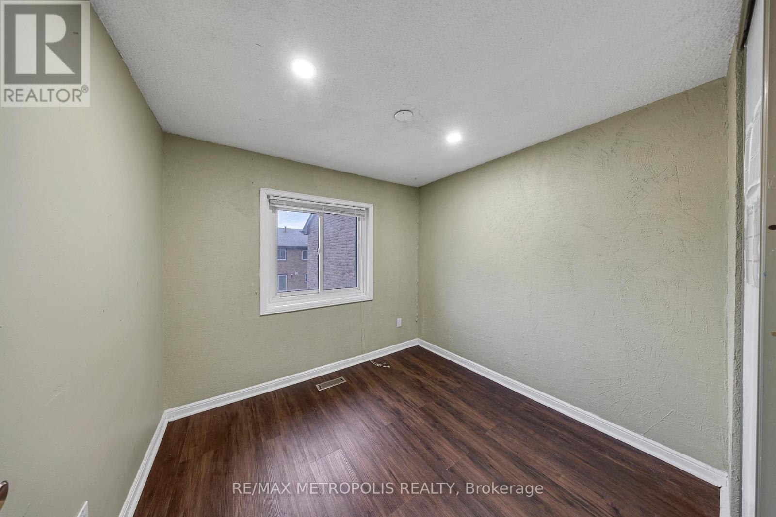 150 Burrows Hall Boulevard, Toronto, Ontario  M1B 1N2 - Photo 24 - E12648256