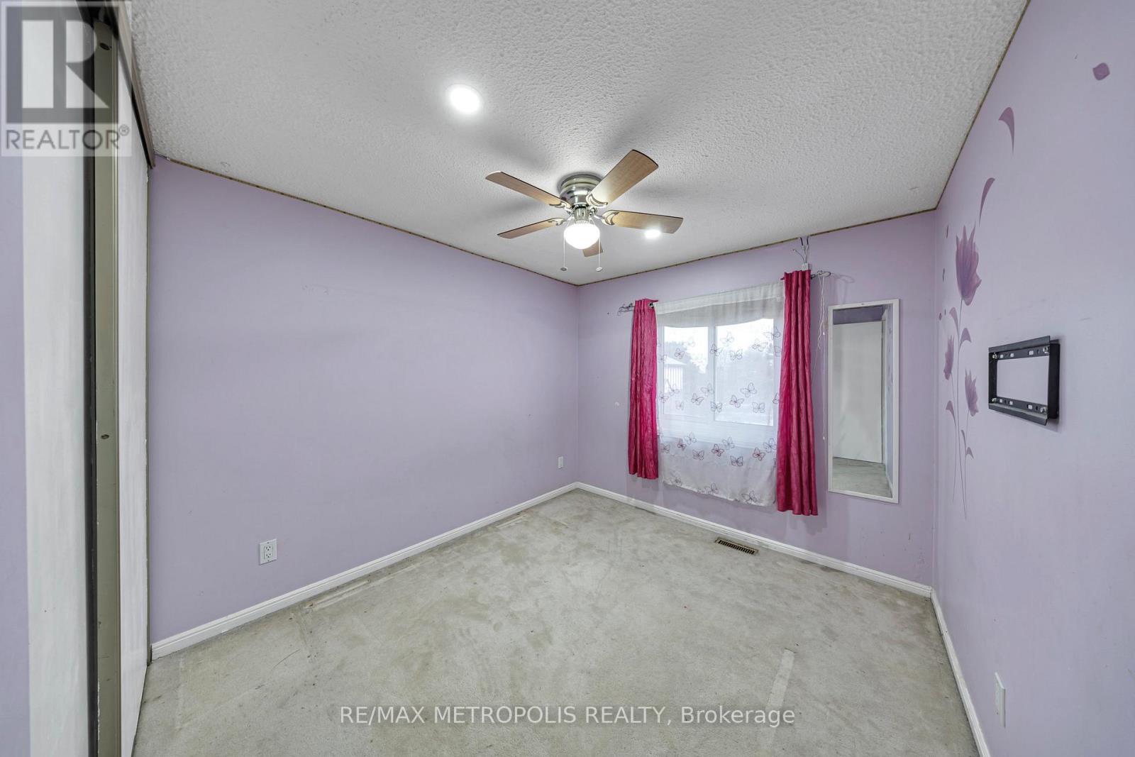 150 Burrows Hall Boulevard, Toronto, Ontario  M1B 1N2 - Photo 25 - E12648256