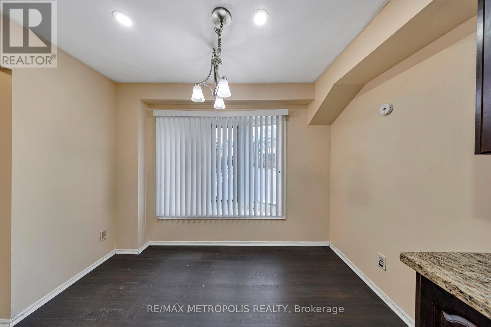 150 Burrows Hall Boulevard, Toronto, Ontario  M1B 1N2 - Photo 9 - E12648256