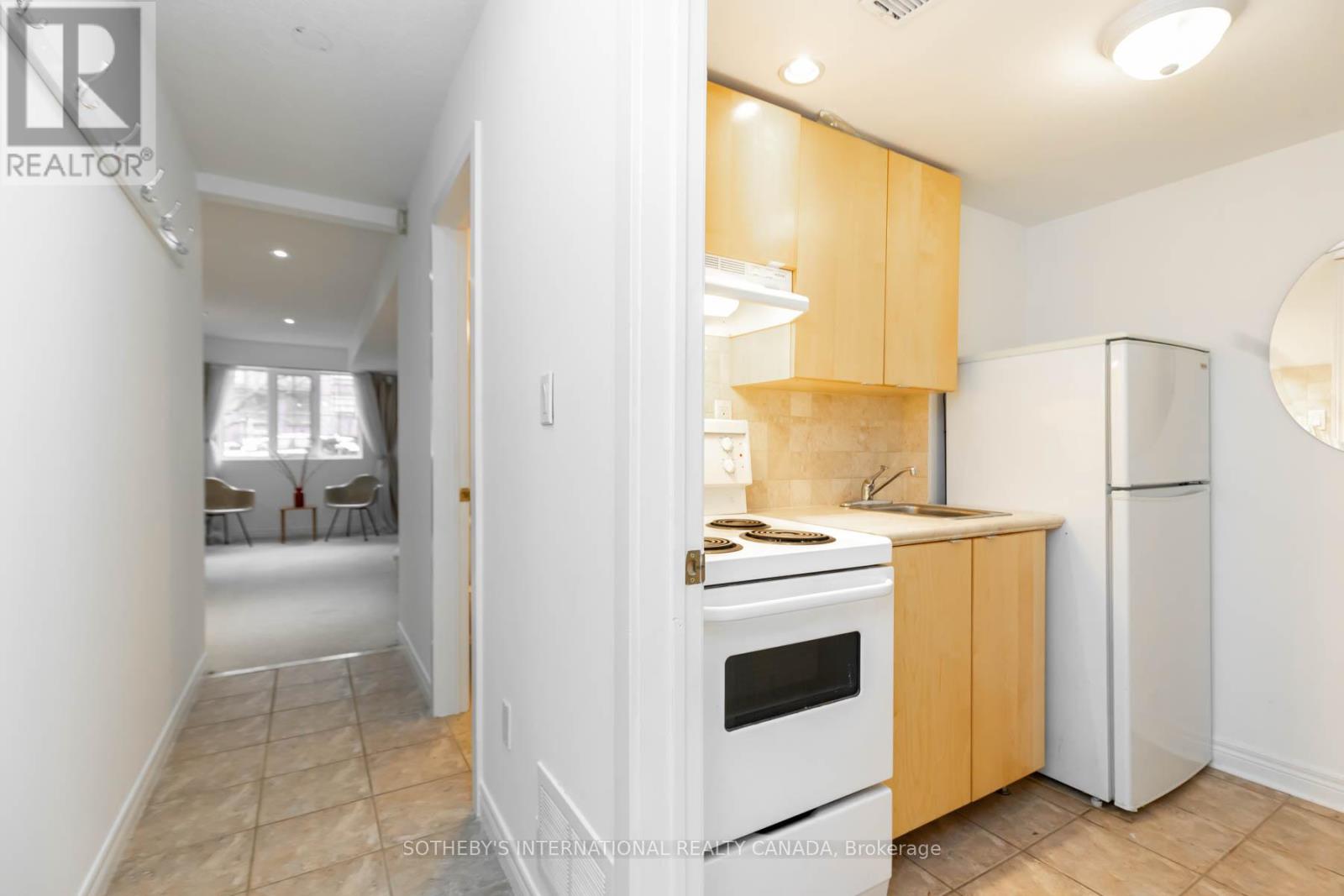 B - 16b Natalie Place, Toronto, Ontario  M4M 3P7 - Photo 13 - E12648328