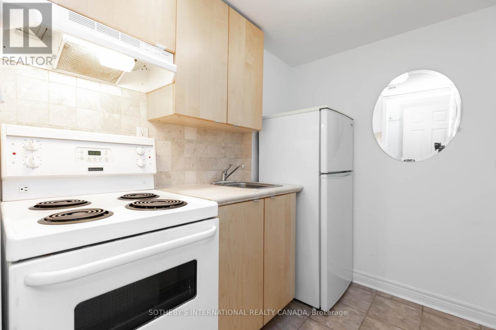 B - 16b Natalie Place, Toronto, Ontario  M4M 3P7 - Photo 14 - E12648328