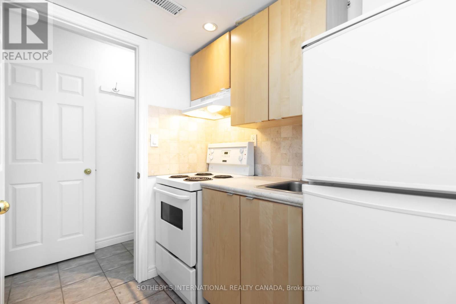 B - 16b Natalie Place, Toronto, Ontario  M4M 3P7 - Photo 15 - E12648328