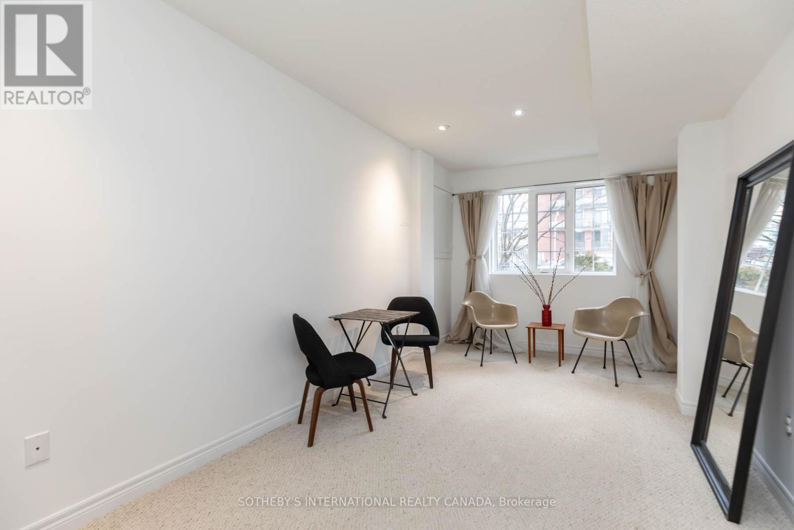 B - 16b Natalie Place, Toronto, Ontario  M4M 3P7 - Photo 4 - E12648328