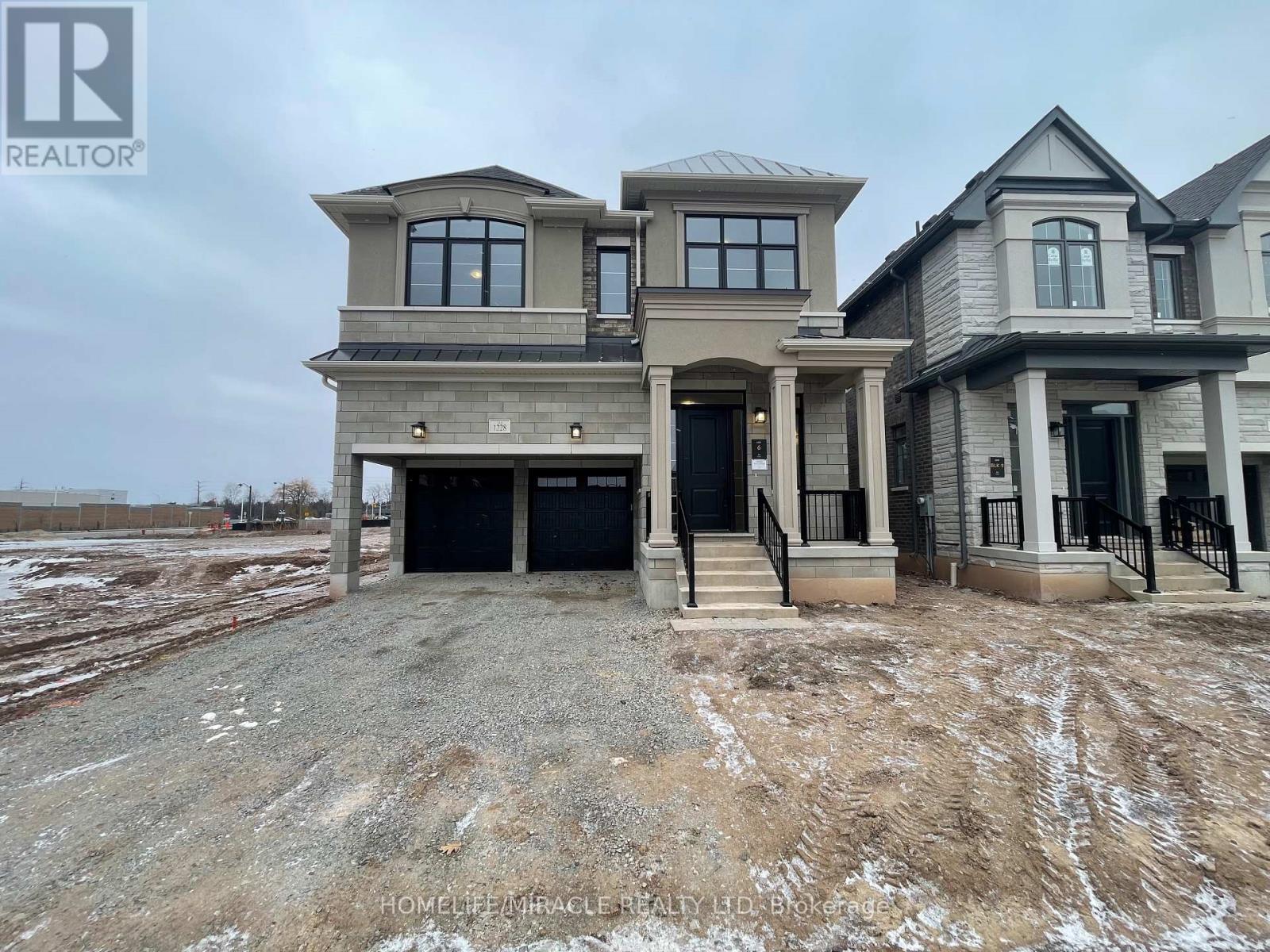 1228 Queens Plate Road, Oakville, Ontario  L6M 5M3 - Photo 3 - W12647850