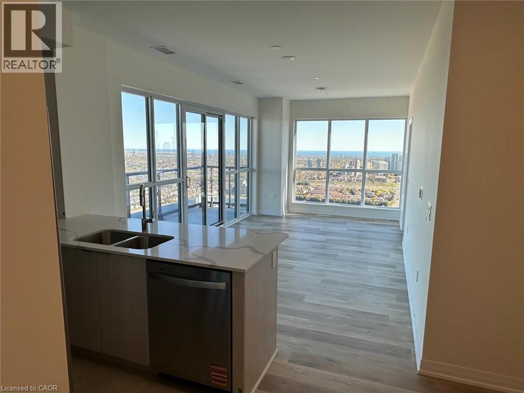 15 Watergarden Drive Unit# 1601, Mississauga, Ontario  L5R 1B2 - Photo 2 - 40794966