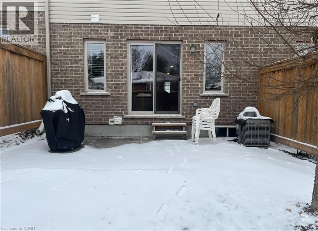 50 Pinnacle Drive Unit# 7, Kitchener, Ontario  N2P 0H8 - Photo 2 - 40794914