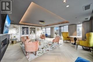 630 - 395 Dundas Street W, Oakville, Ontario  L6M 4M2 - Photo 4 - W12648236