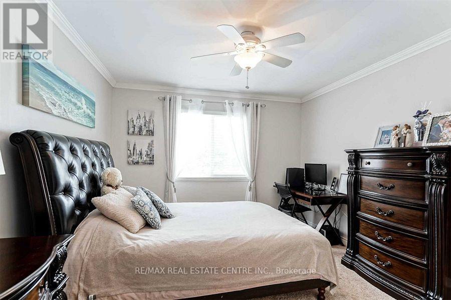 1123 - 1450 Glen Abbey Gate, Oakville, Ontario  L6M 2V7 - Photo 12 - W12648342