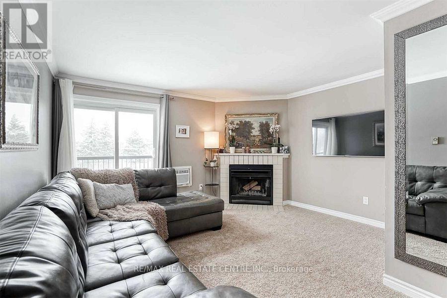 1123 - 1450 Glen Abbey Gate, Oakville, Ontario  L6M 2V7 - Photo 4 - W12648342